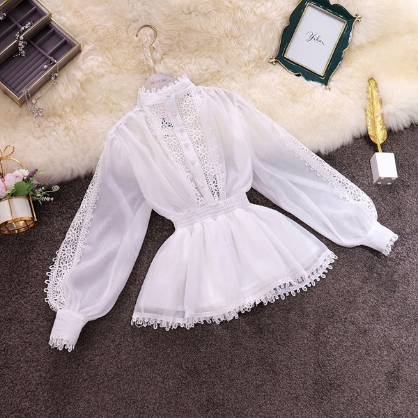 Modern női ing hímzéssel és gyöngyökkel, fehér és fekete színben