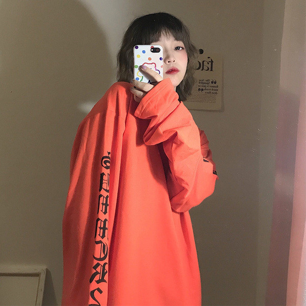 Γυναικεία καθημεριν΄ή μπλούζα με στρογγυλη λαιμόκοψη