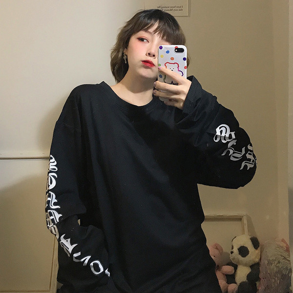 Γυναικεία καθημεριν΄ή μπλούζα με στρογγυλη λαιμόκοψη