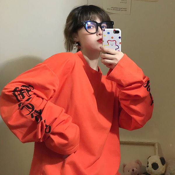 Γυναικεία καθημεριν΄ή μπλούζα με στρογγυλη λαιμόκοψη