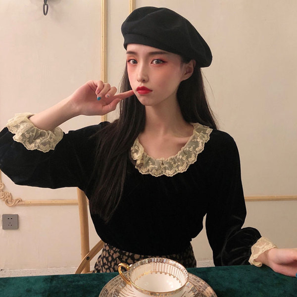 Női modern blúz két színben csipkével - bársony