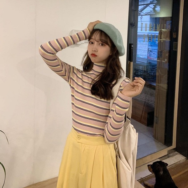 Γυναικεία ριγέ μπλουζάκι λεπτό μοντέλο με κολάρο 