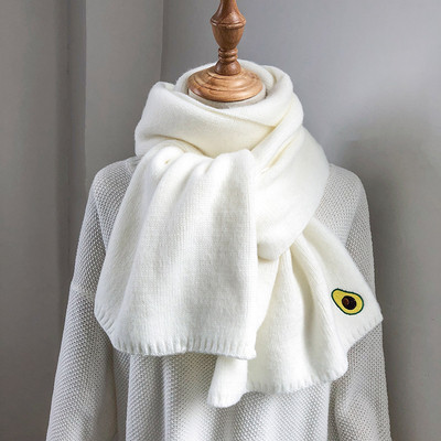 Esarfa dama tricotata cu broderie in diferite culori