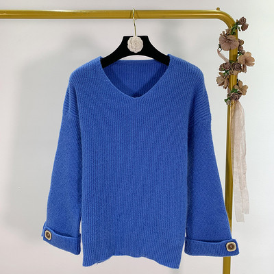 Női pulóver 7/8-as ujjakkal és gombokkal, három színben