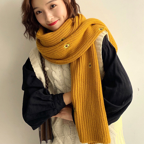 Eșarfă modernă de iarnă cu broderie în mai multe culori