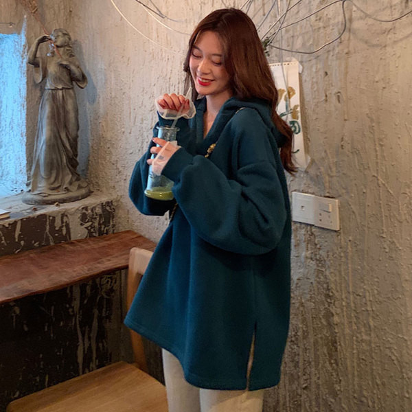 Női széles pulóver két színben, kék és zöld, kapucnival