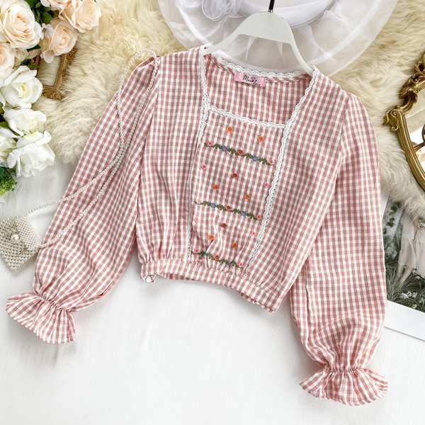 Női kockás ing három színben hímzéssel