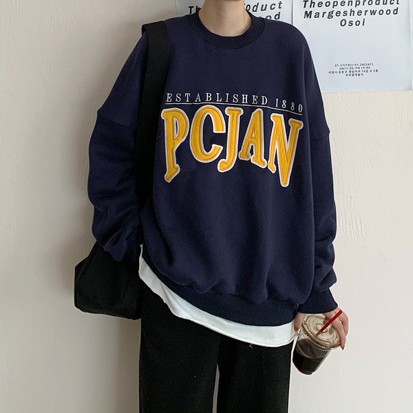 Női lezser széles, kék és szürke blúz feliratokkal