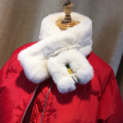 Γυναικείο κασκόλ κεντημένο σε διάφορα χρώματα