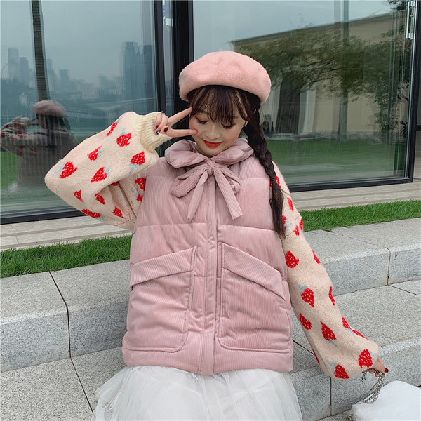 Vesta de dama moderna in trei culori cu buzunare si guler inalt