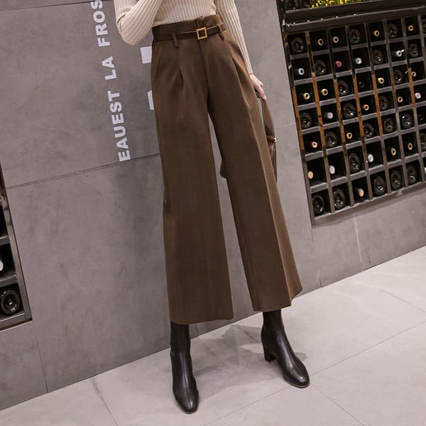 Модерен дамски панталон с дължина 9/10 - широк модел