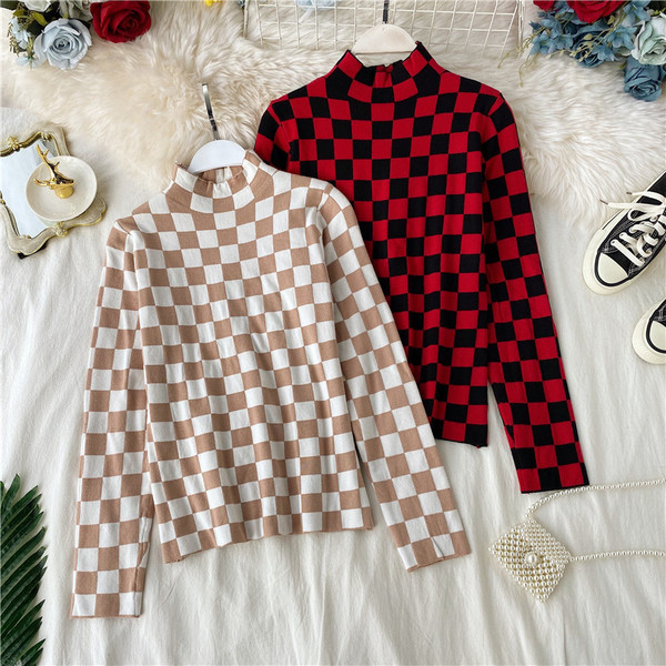 Μοντέρνα μπλούζα με μεγάλο κολάρο και μακριά μανίκια σε δύο χρώματα