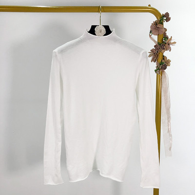 Pulover subțire de damă cu boruri înalte în verde, albastru, alb și negru