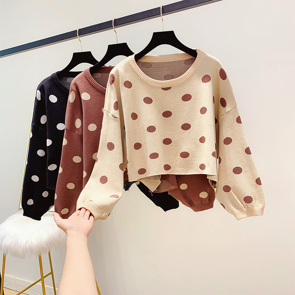 Széles női pöttyös pulóver kerek nyakkivágással, három színben