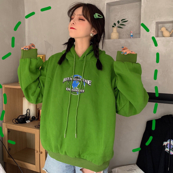 Hanorac casual dama cu aplicare de culoare verde si negru