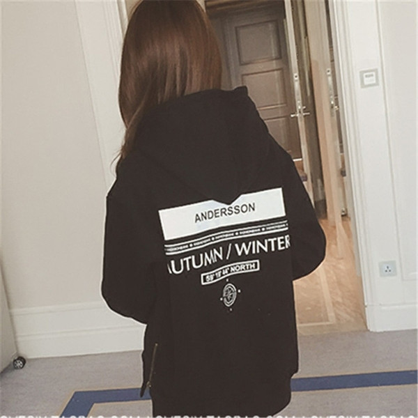 Hanorac de dama toamna-iarna cu gluga si fermoar in galben si negru