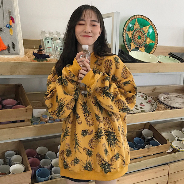 Női blúz hosszú modell színes rátéttel