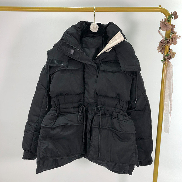 Μοντέρνο χειμερινό πουλόβερ με κορδόνια και τσέπες σε τρία χρώματα