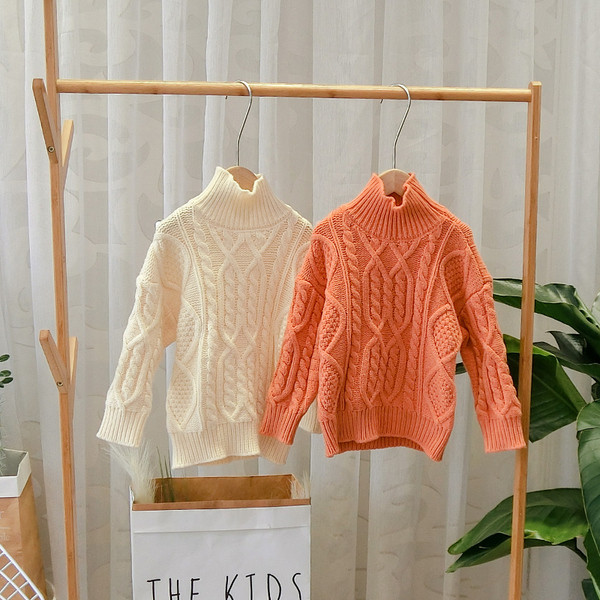 Μοντέρνο παιδικό πουλόβερ σε πορτοκαλί ,ροζ, και μπεζ  χρώμαγια τα αγόρια