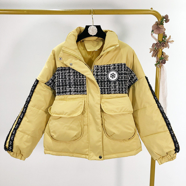 Modern téli kabát sárga, fehér és fekete színekben