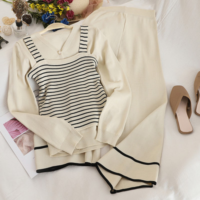 Három részből álló, fekete és bézs színű, napi női szett