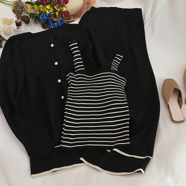 Három részből álló, fekete és bézs színű, napi női szett