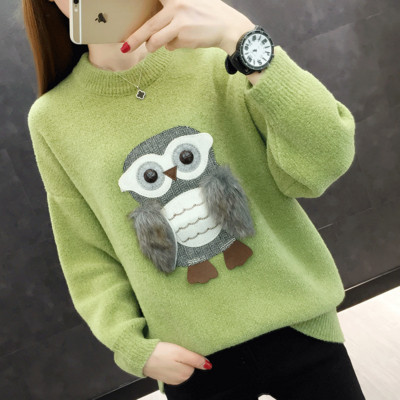 Alkalmi női pulóver 3D elemmel és ovális nyakkivágással