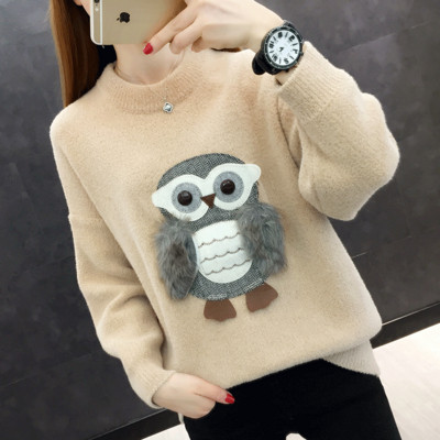 Alkalmi női pulóver 3D elemmel és ovális nyakkivágással