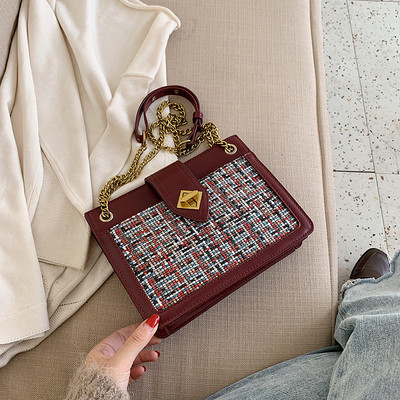 Modern női táska három színben lánccal