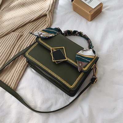 Μοντέρνα γυναικεία τσάντα με δύο λαβές σε διάφορα χρώματα