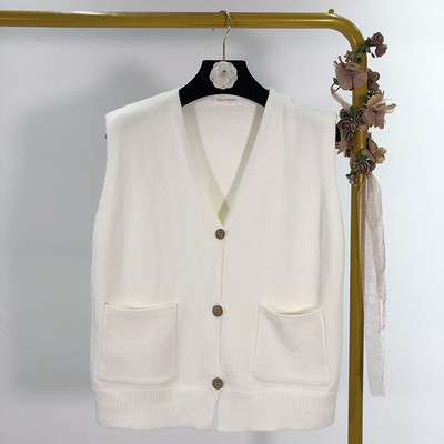 Vesta casual tricotata cu nasturi si buzunare