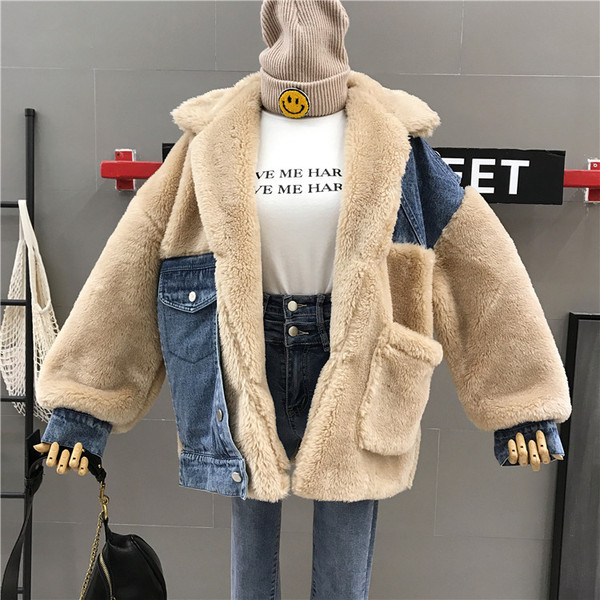 Model nou de jachetă de puf de damă cu buzunar de culoare maro și bej