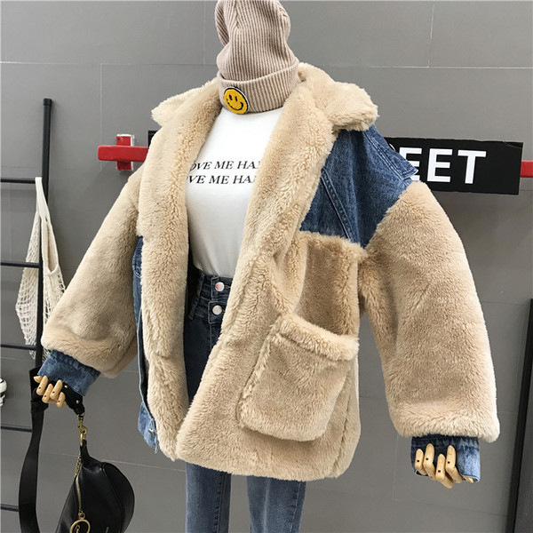 Model nou de jachetă de puf de damă cu buzunar de culoare maro și bej