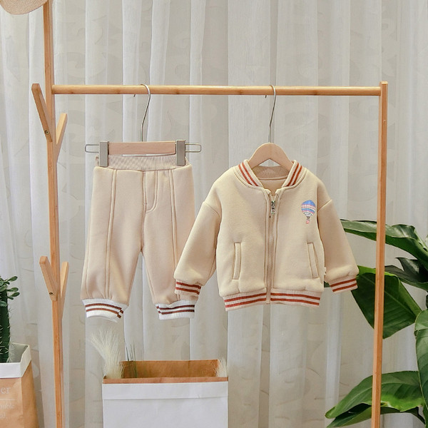 Modern gyerek pulóver fiúknak cipzárral és rátéttel