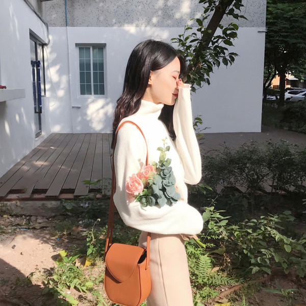 Casual γυναικείο πουλόβερ με φαρδιά μανίκια και υψηλό γιακά