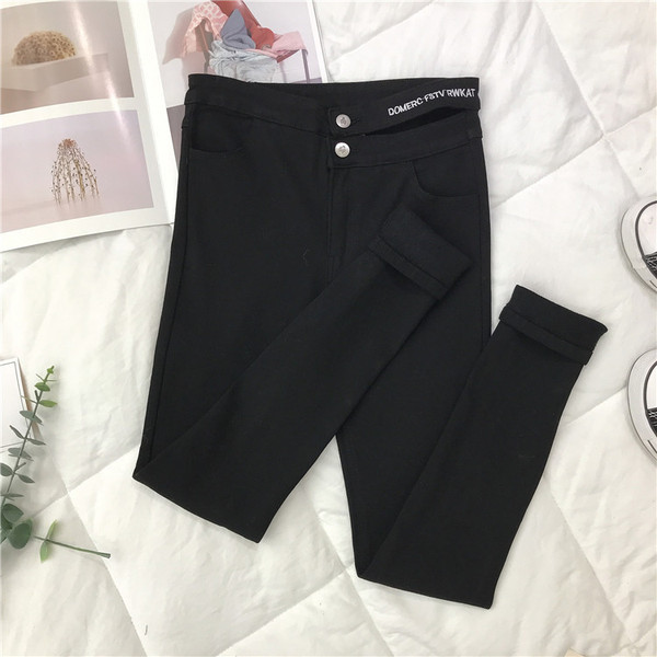 Pantaloni casual dama Model slim cu talie inalta in negru