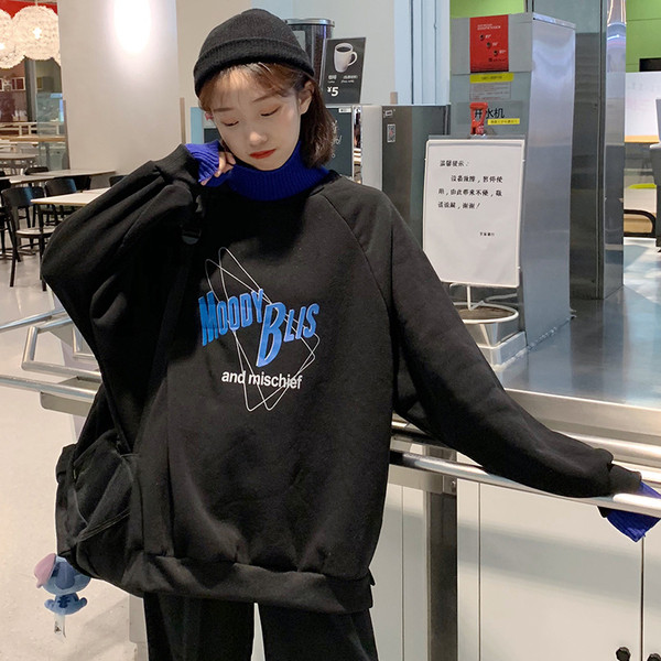 Γυναικεία casual μπλούζα με επιγραφή ευρύ και μακρύ μοντέλο