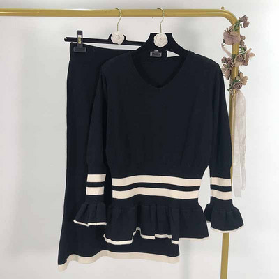 Set de bluză și fustă tricotat pentru femei în trei culori