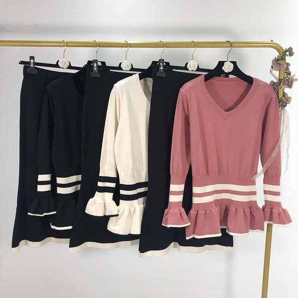 Set de bluză și fustă tricotat pentru femei în trei culori