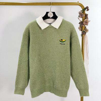 Női pehely pulóver gallérral, három színben