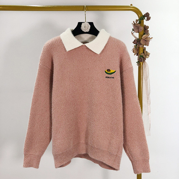 Női pehely pulóver gallérral, három színben