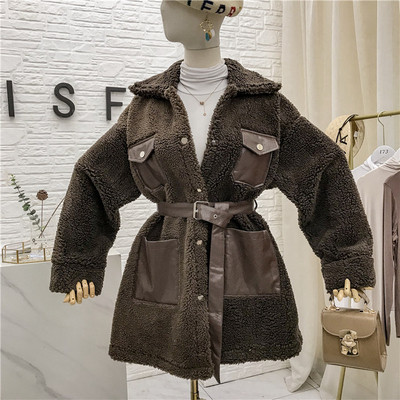 Aktuális női kabát bőr zsebekkel és övvel több színben