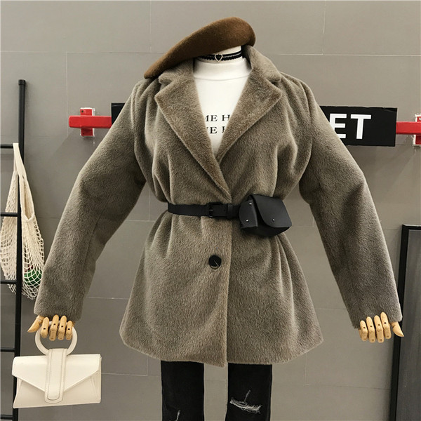 Стилно дамско късо палто с колан в три цвята