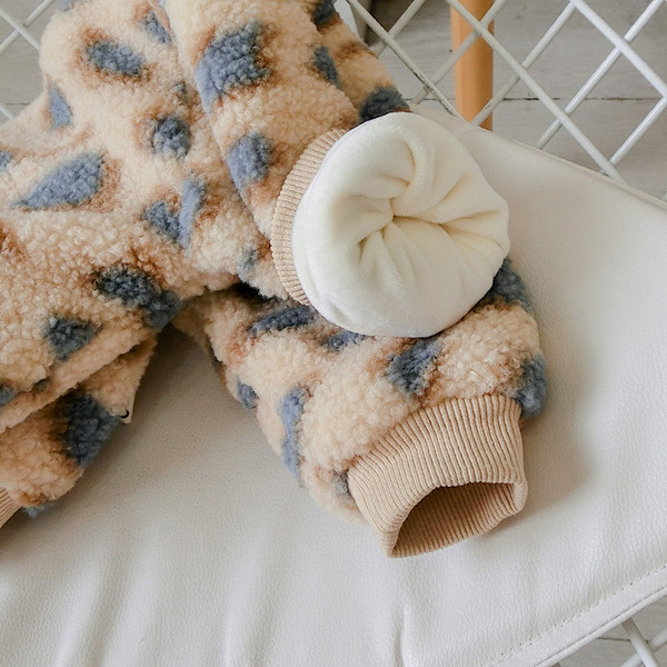 Νέο μοντέλο παιδικό πουλόβερ με ζωικό μοτίβο σε καφέ και μπεζ χρώμα