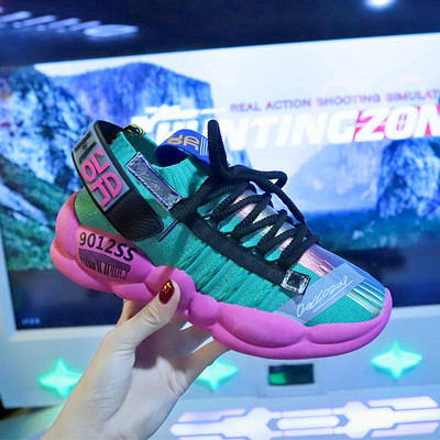 Modern női tornacipő vastag talppal és fűzővel, három színben