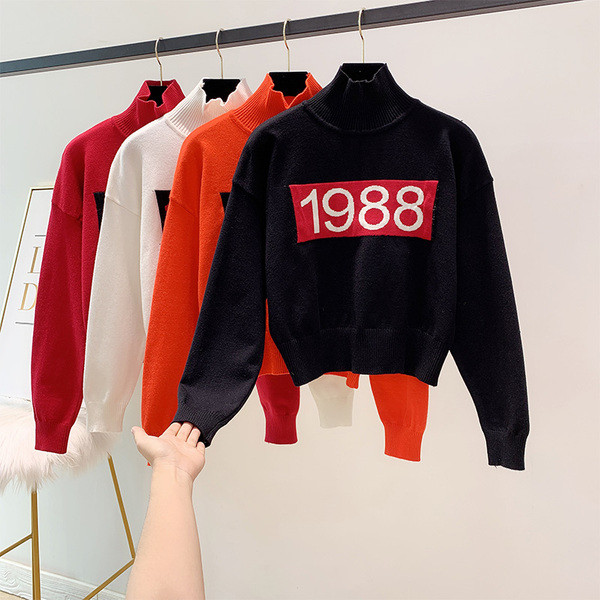 Μοντέρνο γυναικείο πουλόβερ με υψηλό γιακά σε διάφορα χρώματα