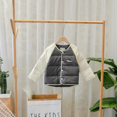 Μοντέρνο παιδικό μπουφάν με κουμπιά σε πορτοκαλί και μπεζ χρώμα για αγόρια