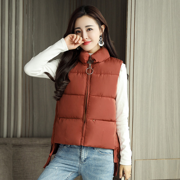 Vesta moderna dama - model scurt cu guler rotund in mai multe culori