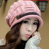 Női téli kötött sapka hat színben