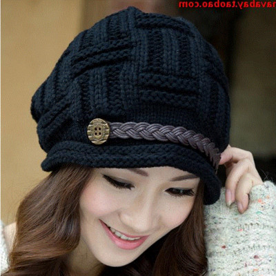 Női téli kötött sapka hat színben